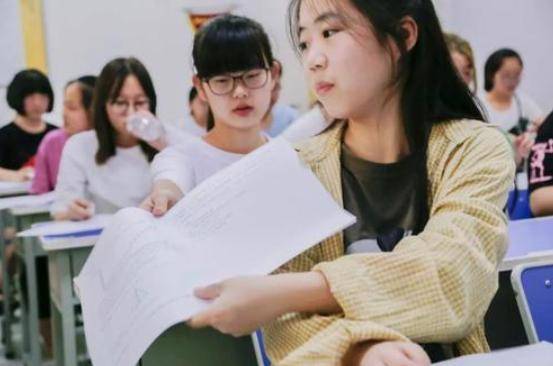 关于同学们的好消息，英语将被期末考试范围，教育部做出回应插图(5)